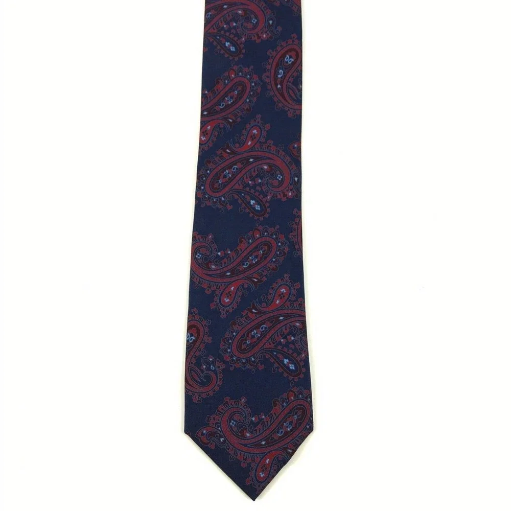 Tommy Hilfiger Men's 100% Silk Navy Blue Red Paisley Elegant Necktie 3.25